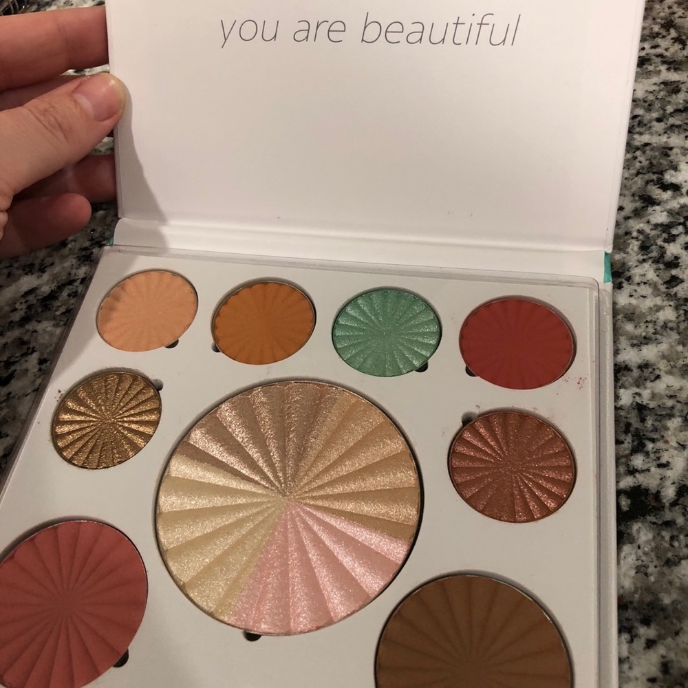 Ofra Cosmetics Mini Mix Palette